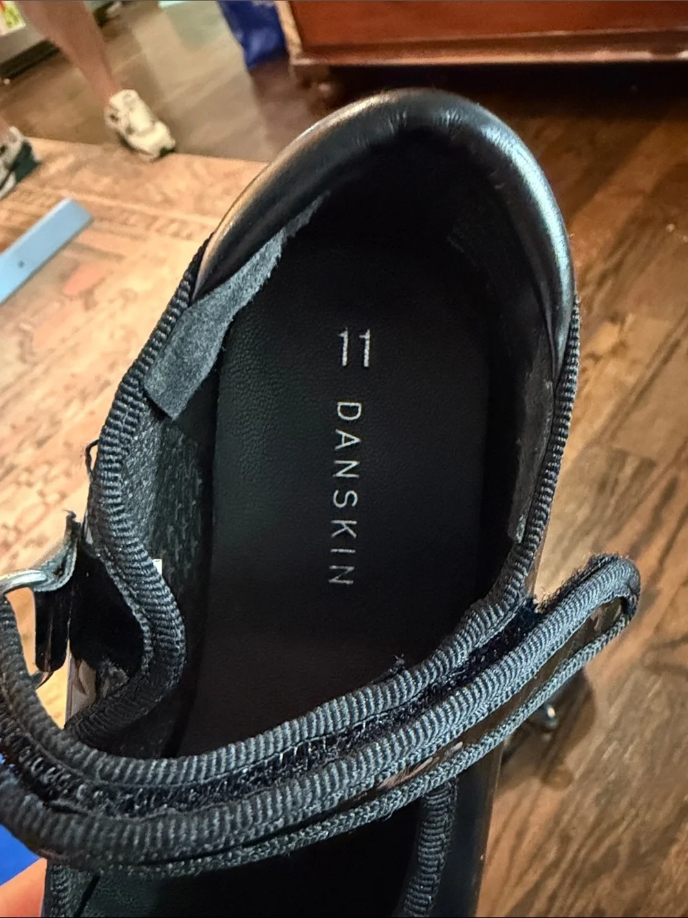 Danskin shiny black